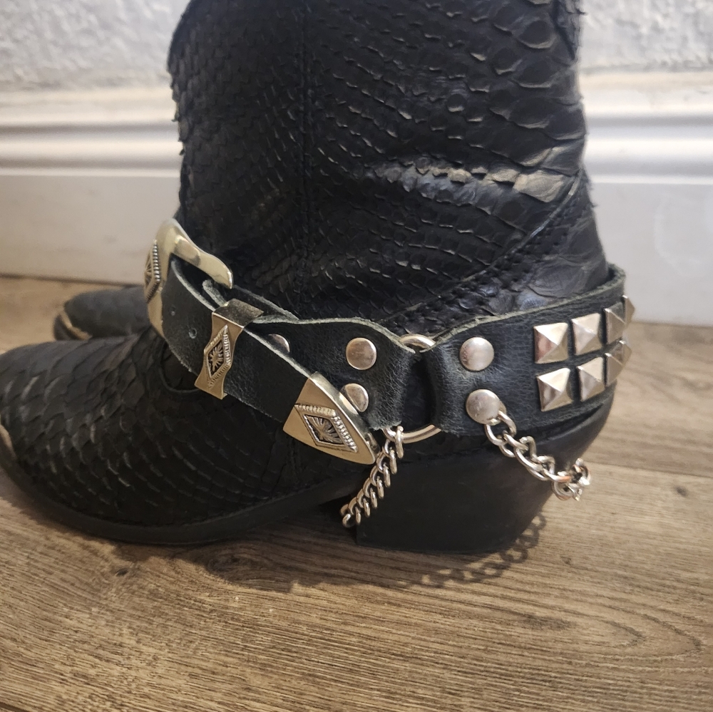 SOLD - Picture 10 of 13